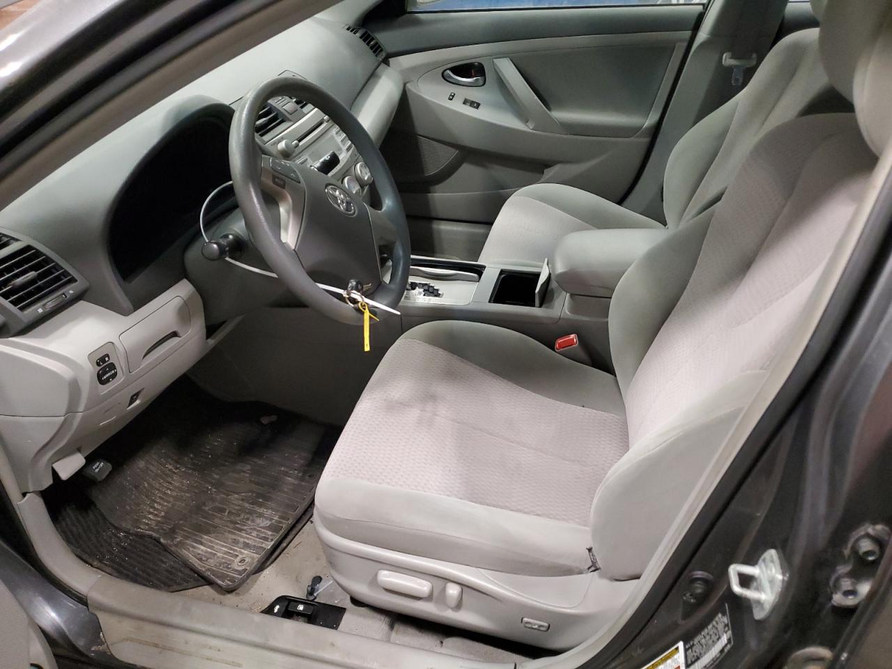 2010 Toyota Camry - Image 7