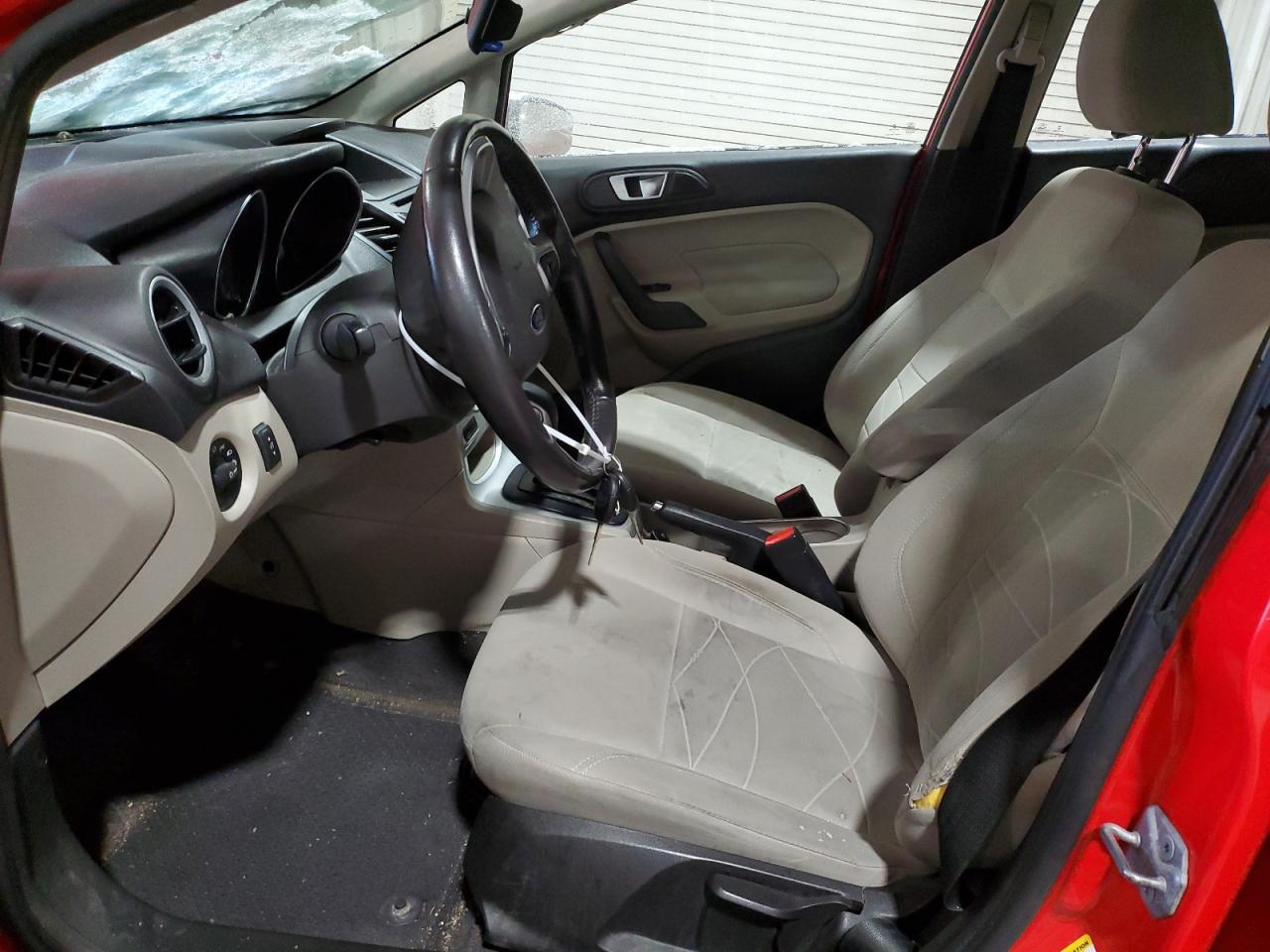 2014 Ford Fiesta - Image 7