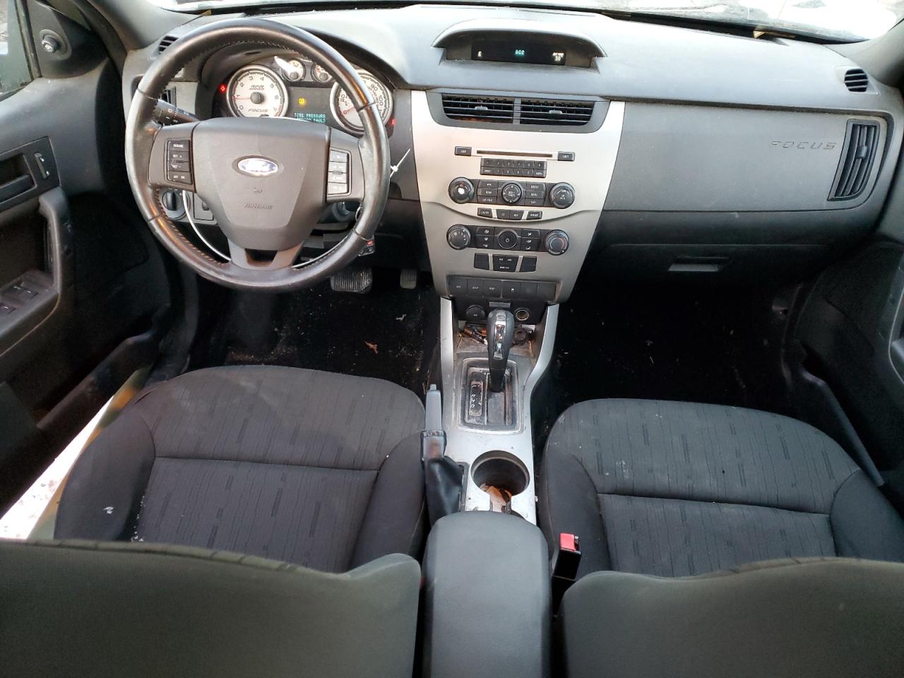 2010 Ford Focus - Image 8