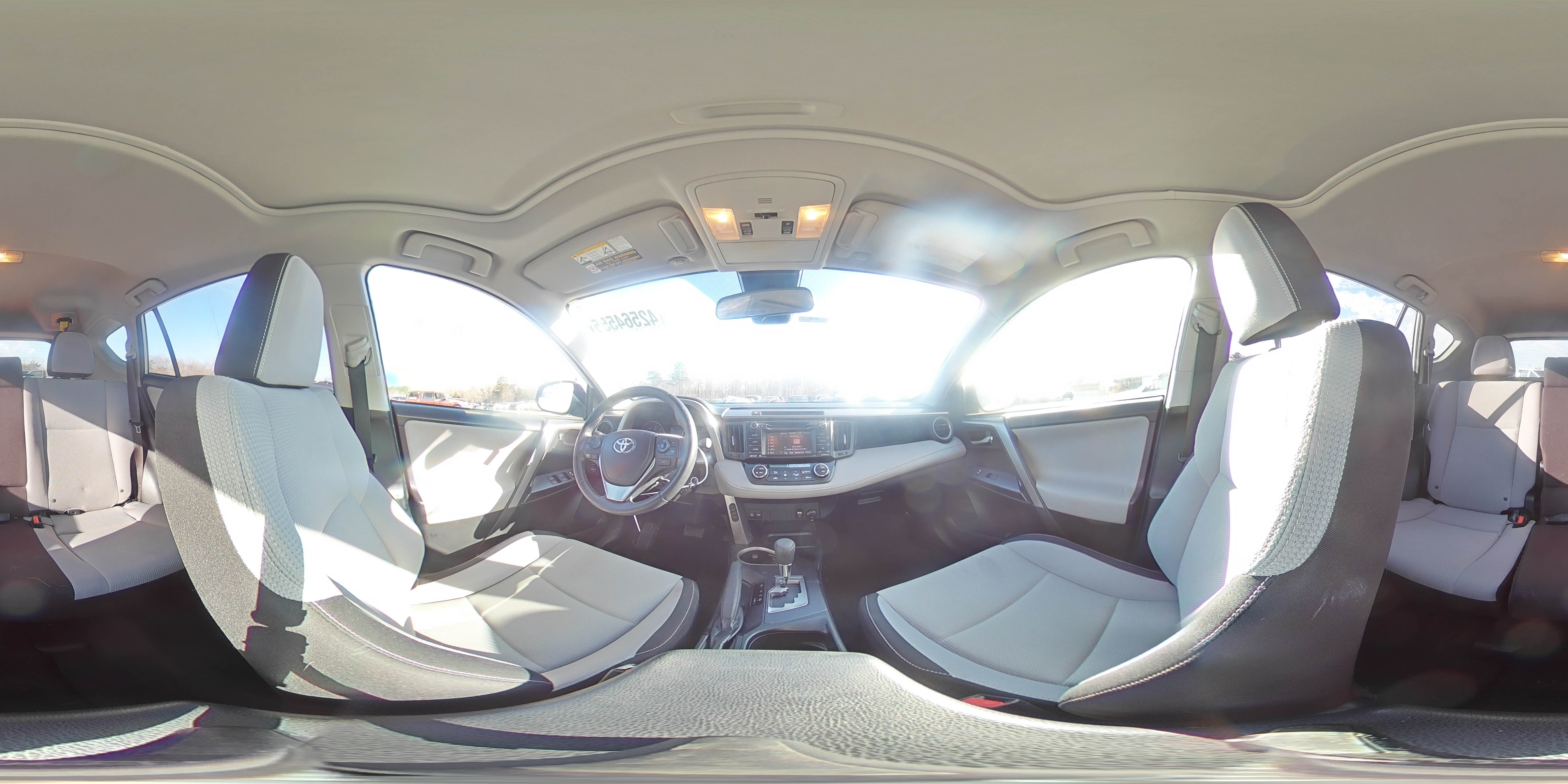 2017 Toyota RAV 4 - Image 13