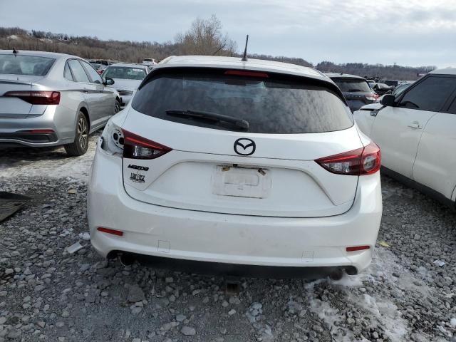  MAZDA 3 2017 White