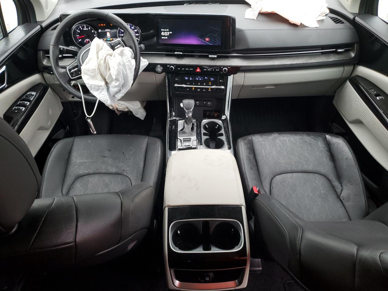 2024 Kia Carnival - Image 8