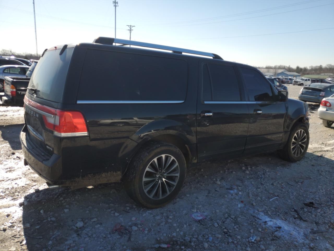 2016 Lincoln Navigator - Image 3