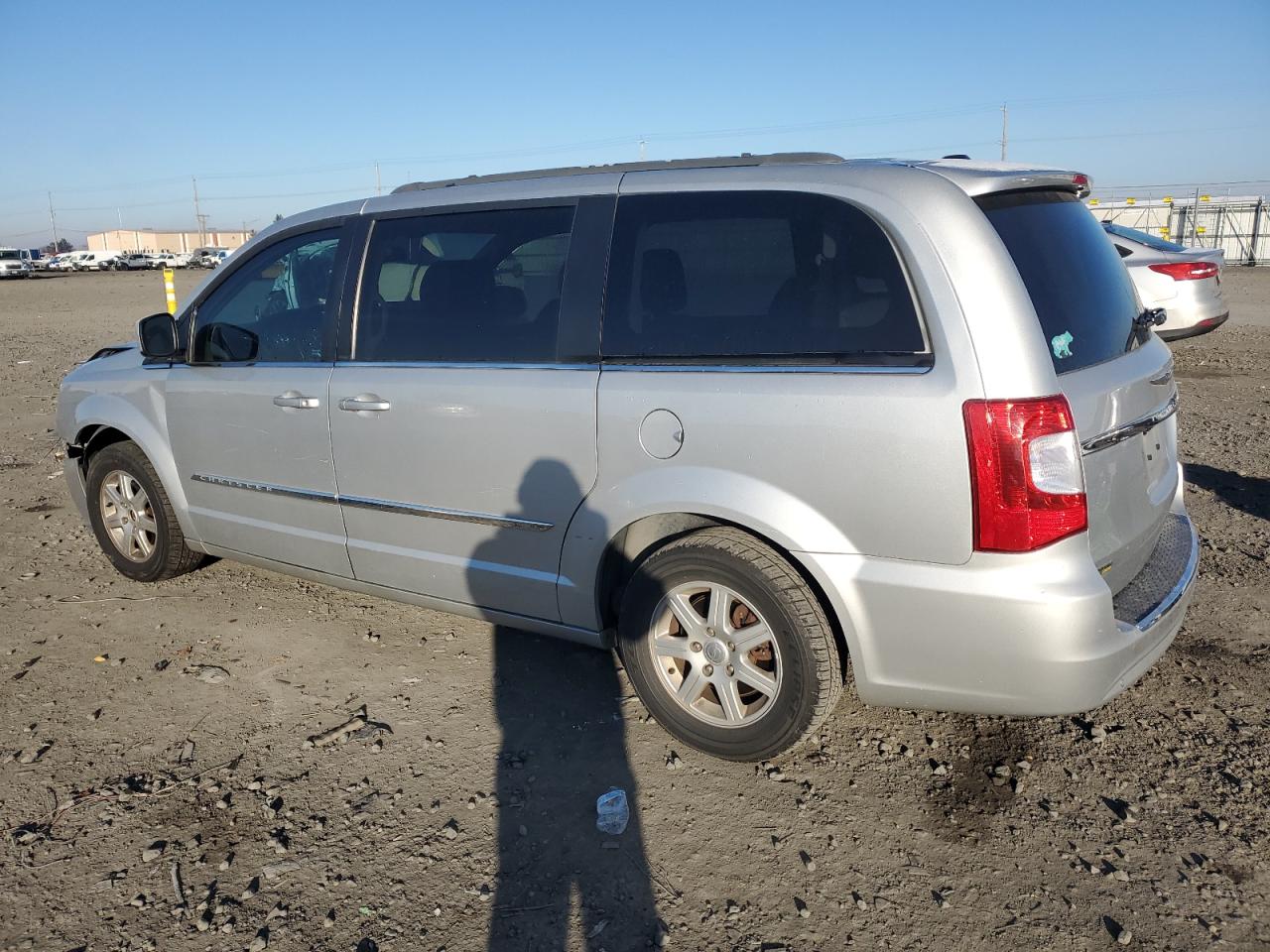 2011 Chrysler Town & Country - Image 2