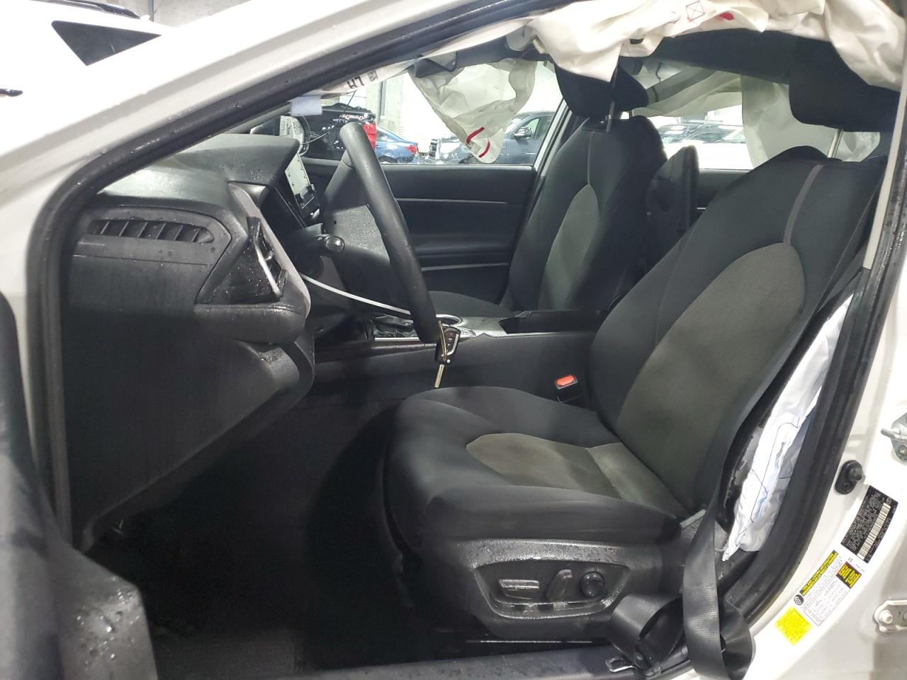 2022 Toyota Camry - Image 7