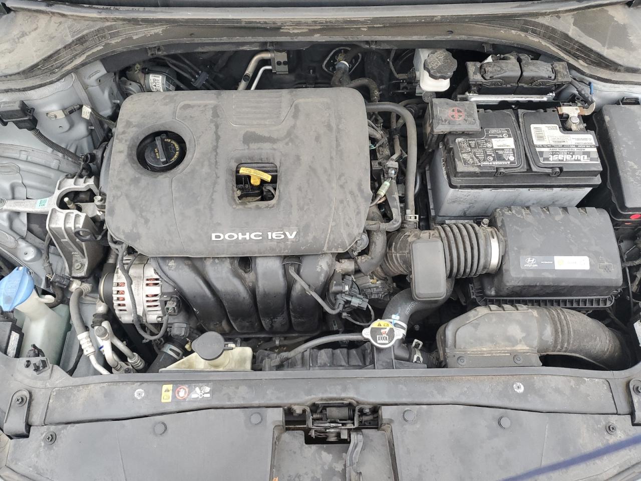 2017 Hyundai Elantra - Image 12