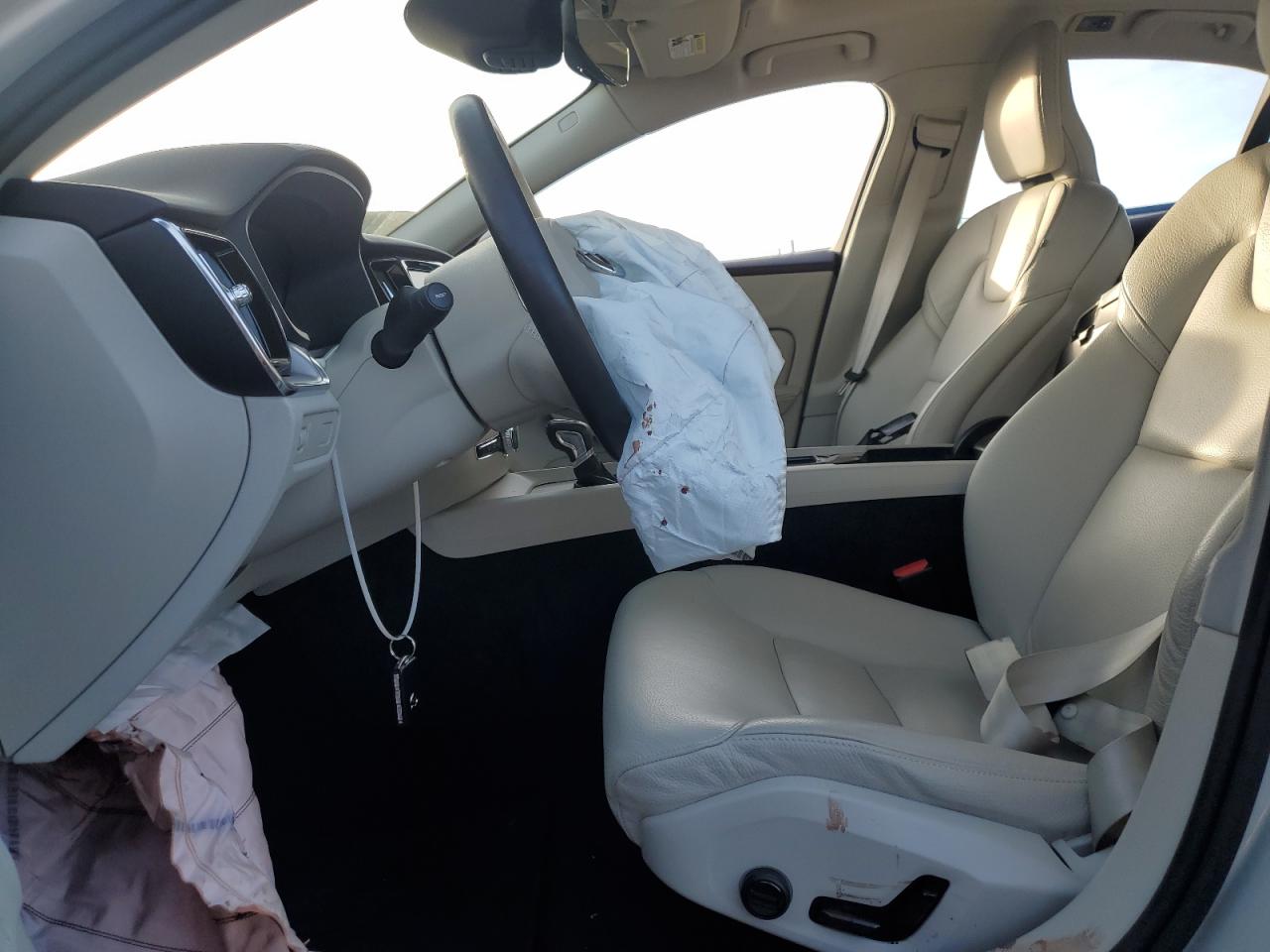 2019 Volvo S60 T5 Momentum VIN: 7JR102FK5KG01081 Lot: 41748445