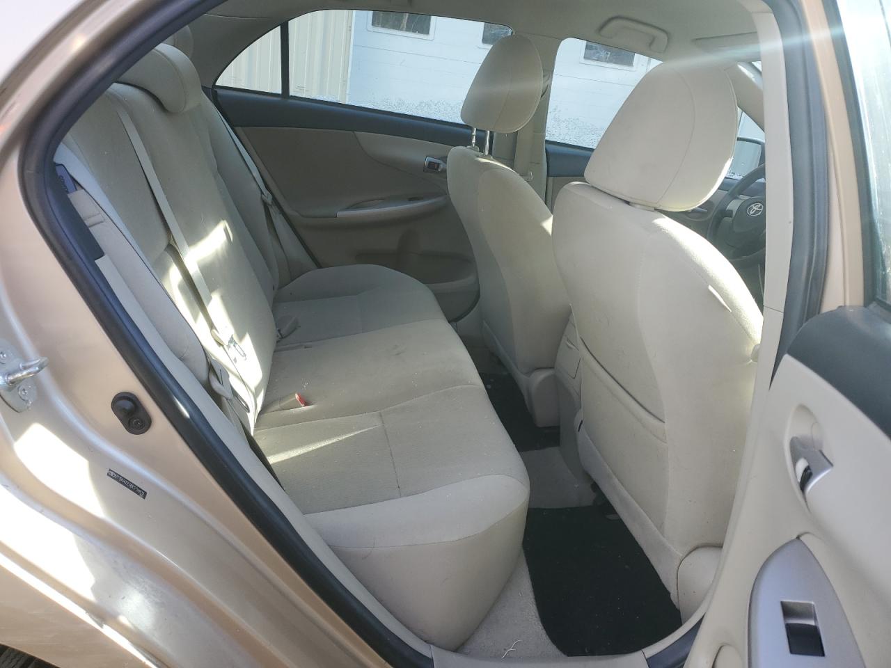 2011 Toyota Corolla - Image 10