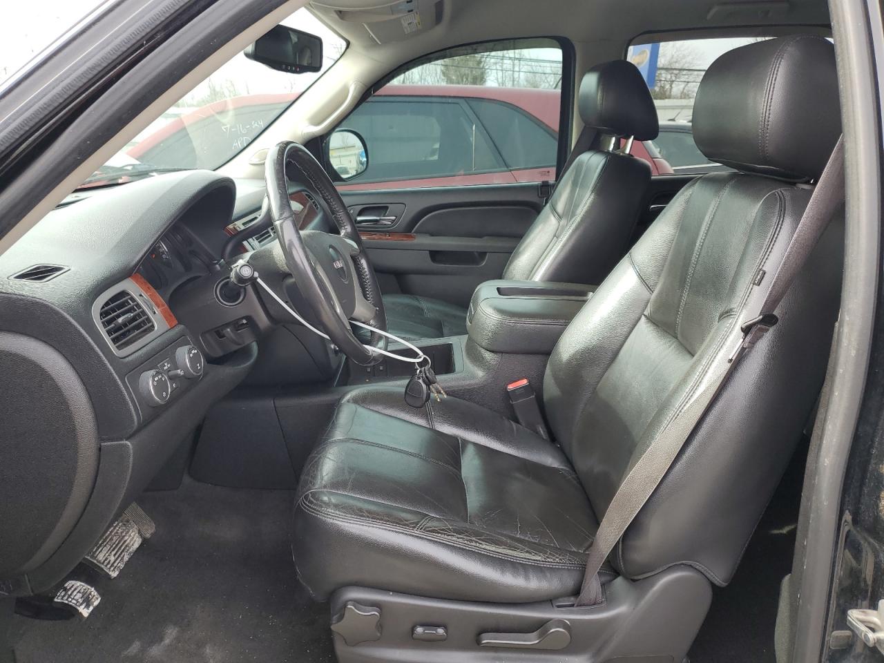 2014 GMC Yukon - Image 7