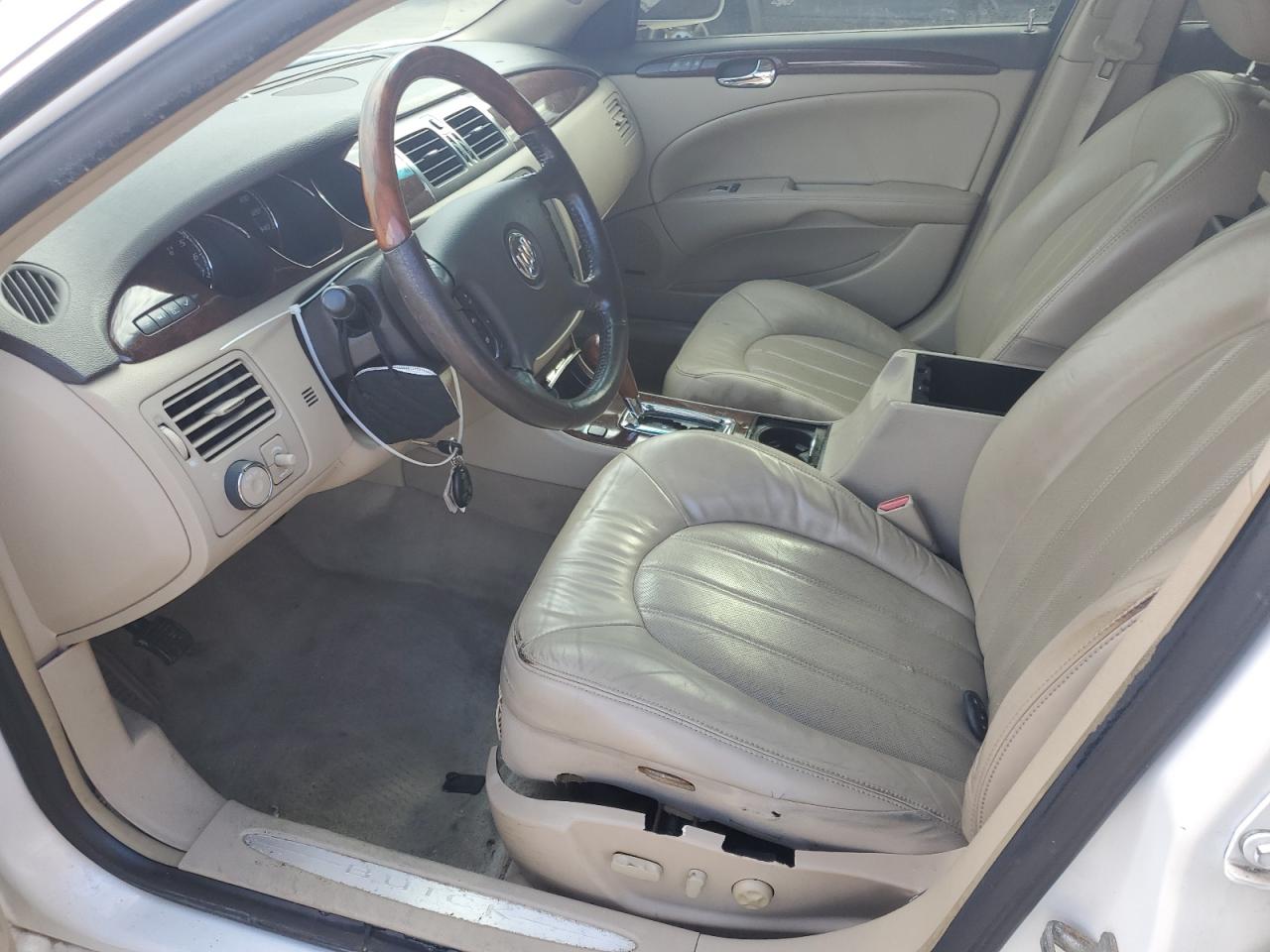 2009 Buick Lucerne - Image 7