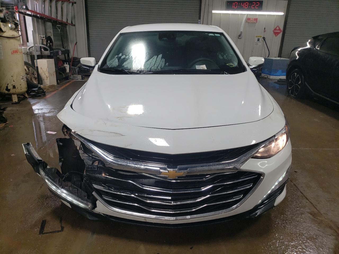 2023 Chevrolet Malibu - Image 5