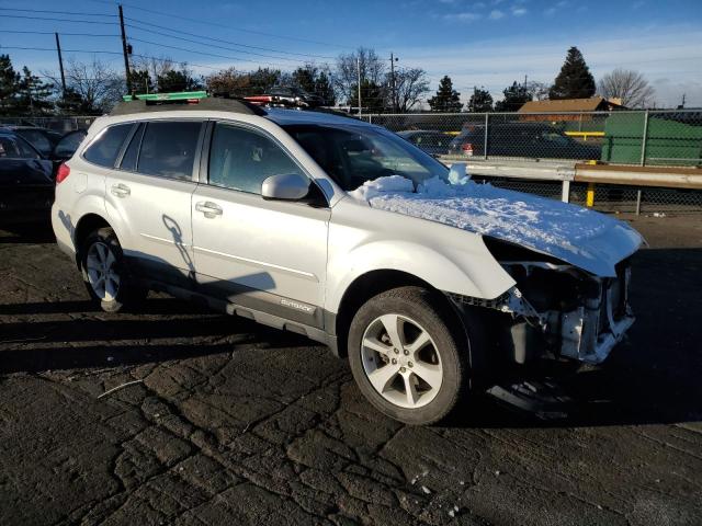 Parquets SUBARU OUTBACK 2013 Biały