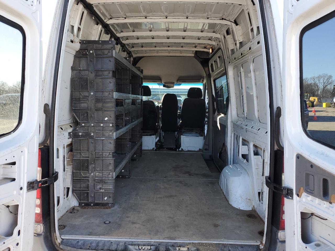 2014 Mercedes-Benz Sprinter - Image 10
