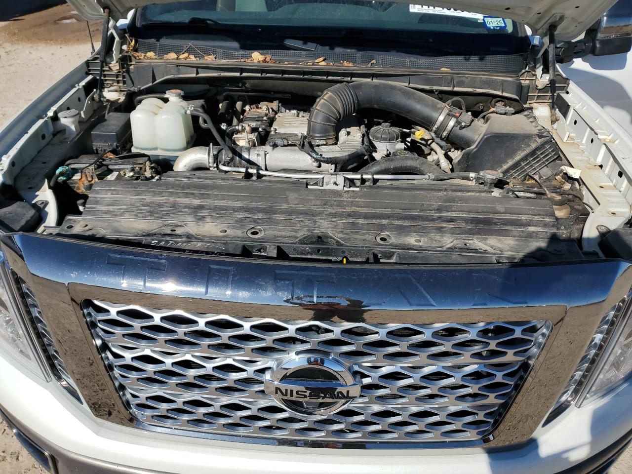 2018 Nissan Titan - Image 11