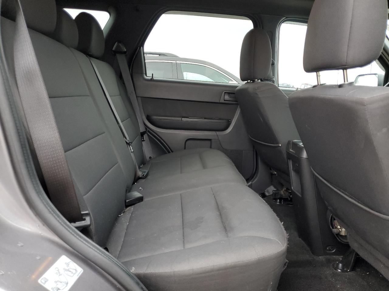 2011 Ford Escape - Image 11
