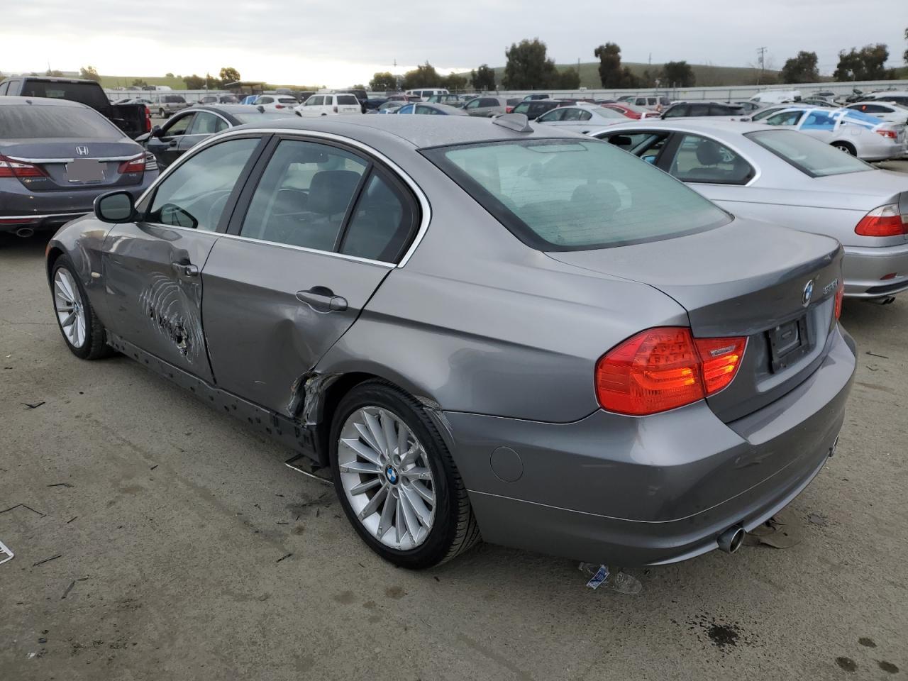 2011 BMW 3er - Image 2