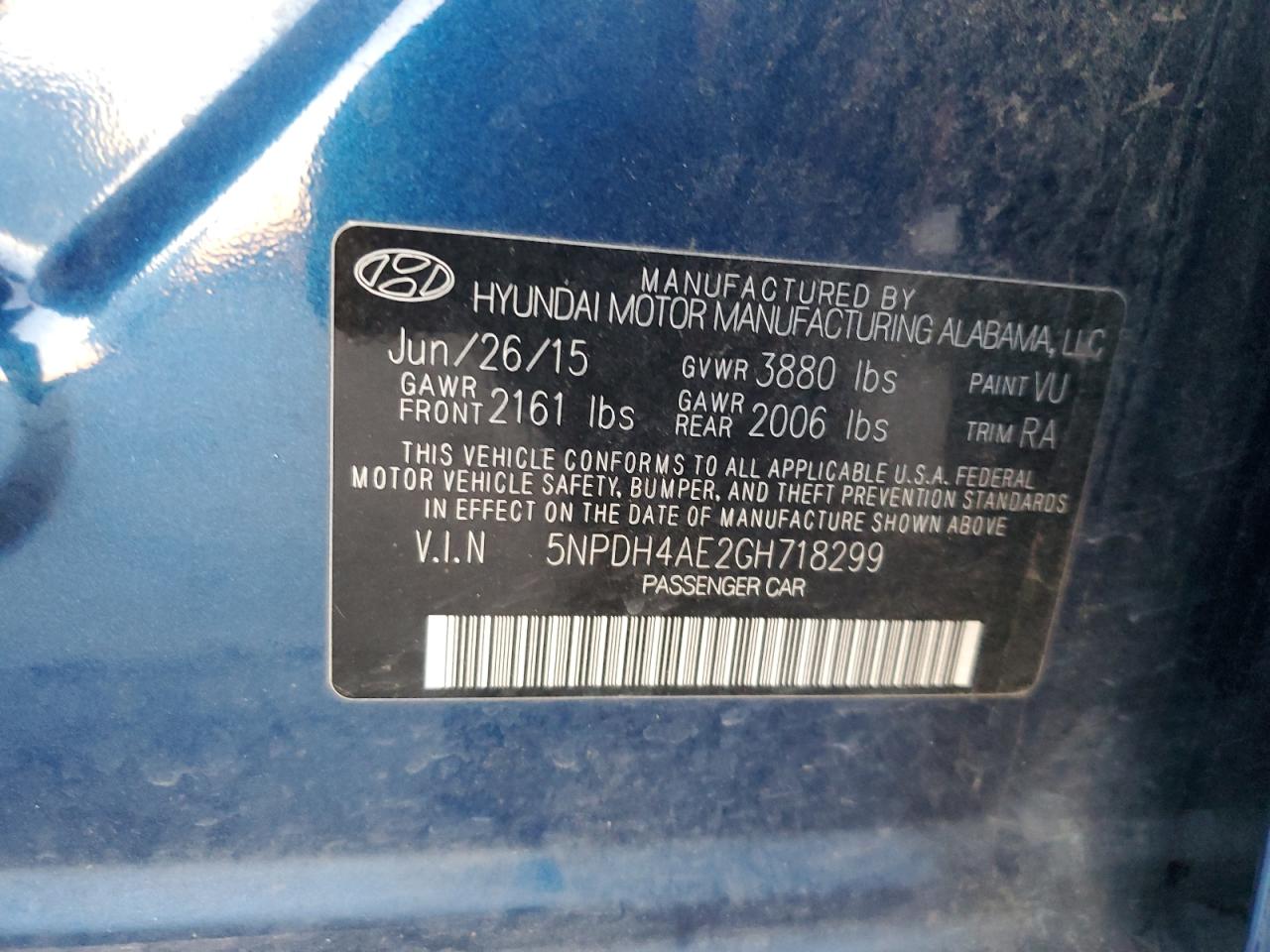 2016 Hyundai Elantra - Image 12