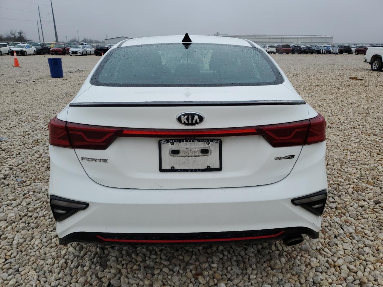 2020 Kia Forte - Image 6