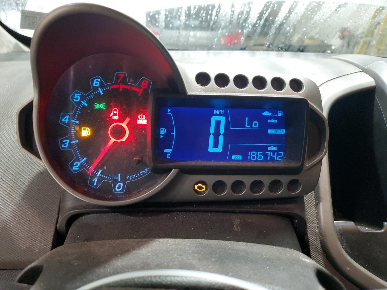 2012 Chevrolet Sonic - Image 9