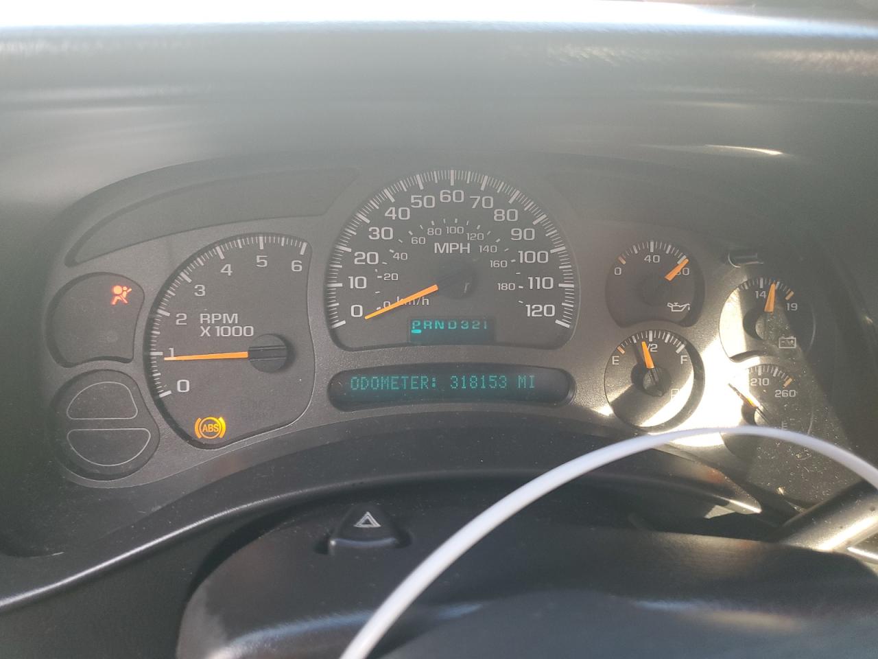 2003 Chevrolet Silverado - Image 9