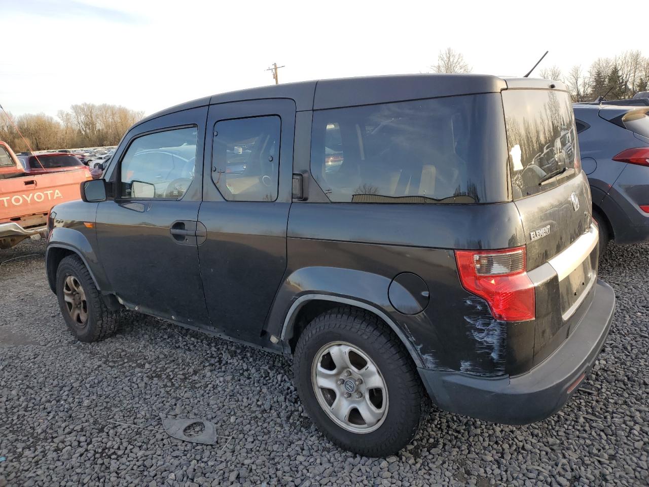 2009 Honda Element - Image 2
