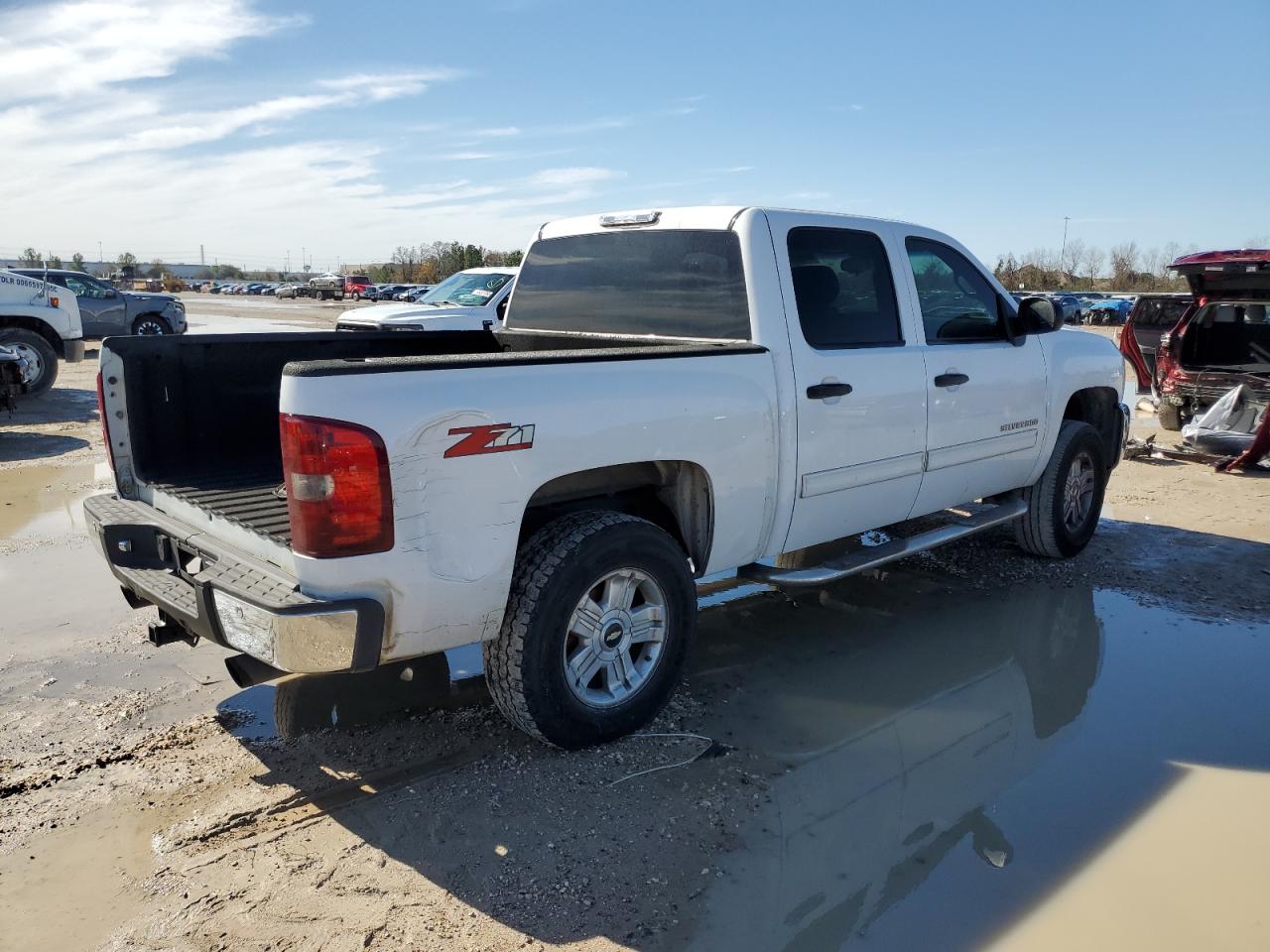 2013 Chevrolet Silverado - Image 3