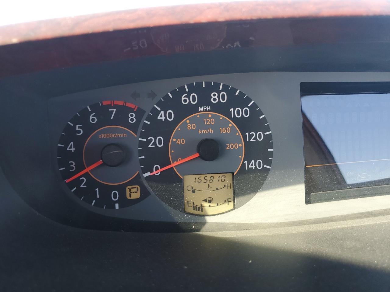 2004 Nissan Quest - Image 9
