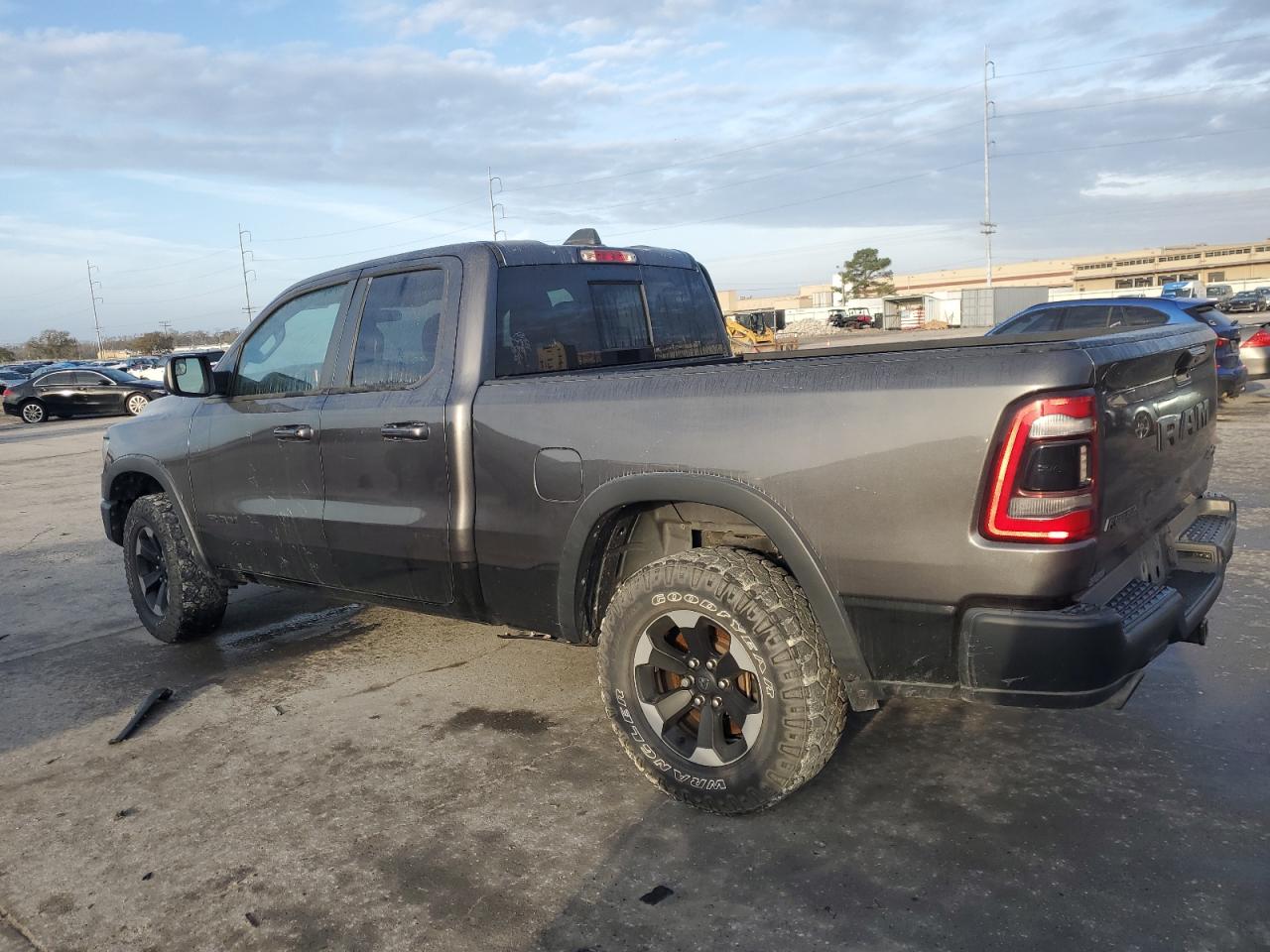 2019 RAM 1500 - Image 2