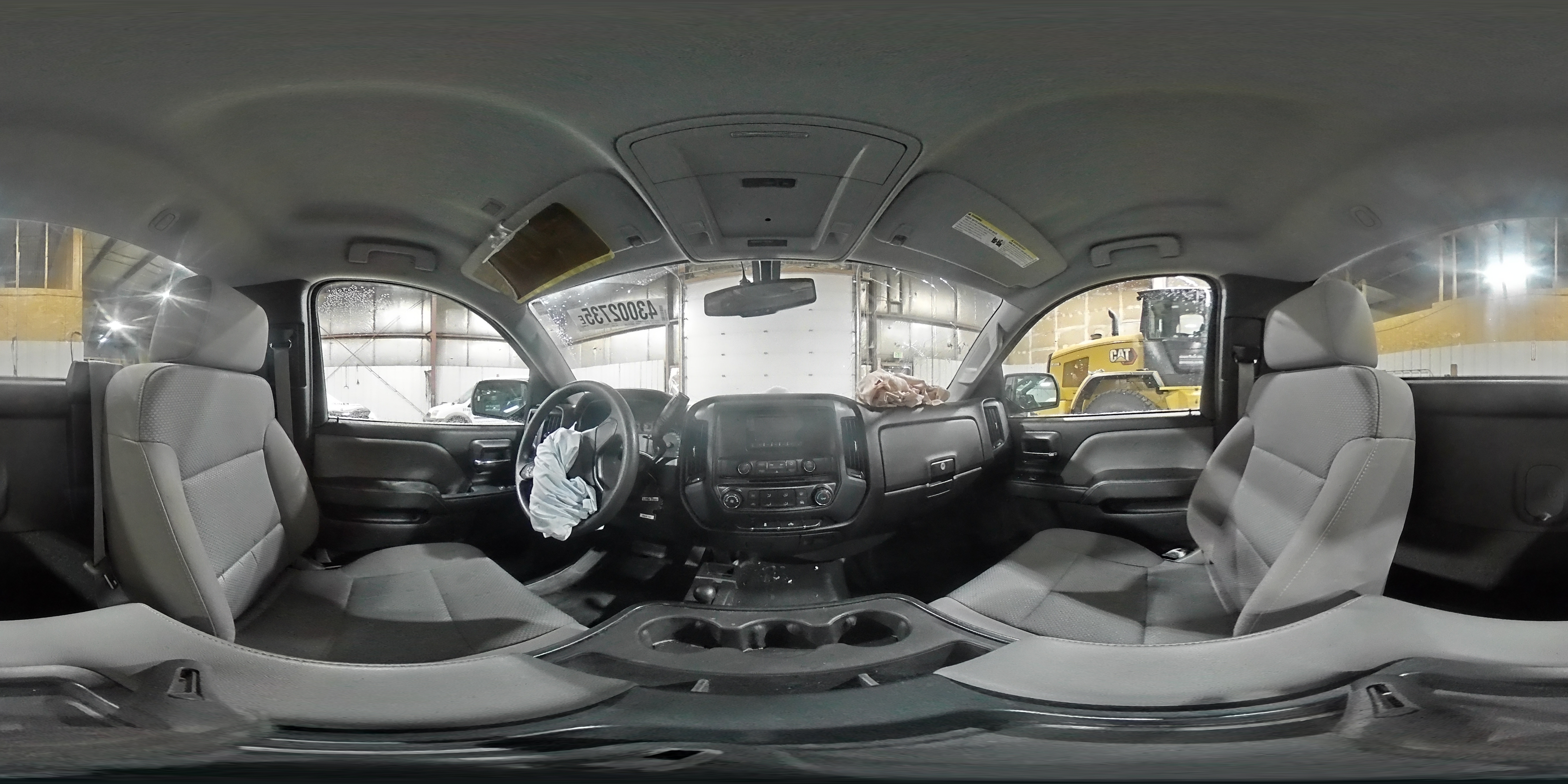 2015 Chevrolet Silverado - Image 12