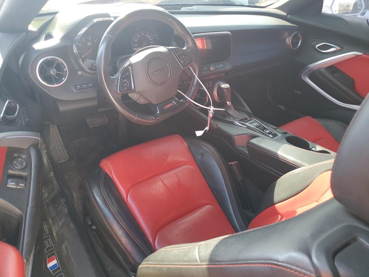 2018 Chevrolet Camaro - Image 8