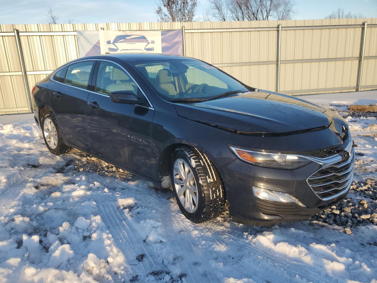2023 Chevrolet Malibu - Image 4