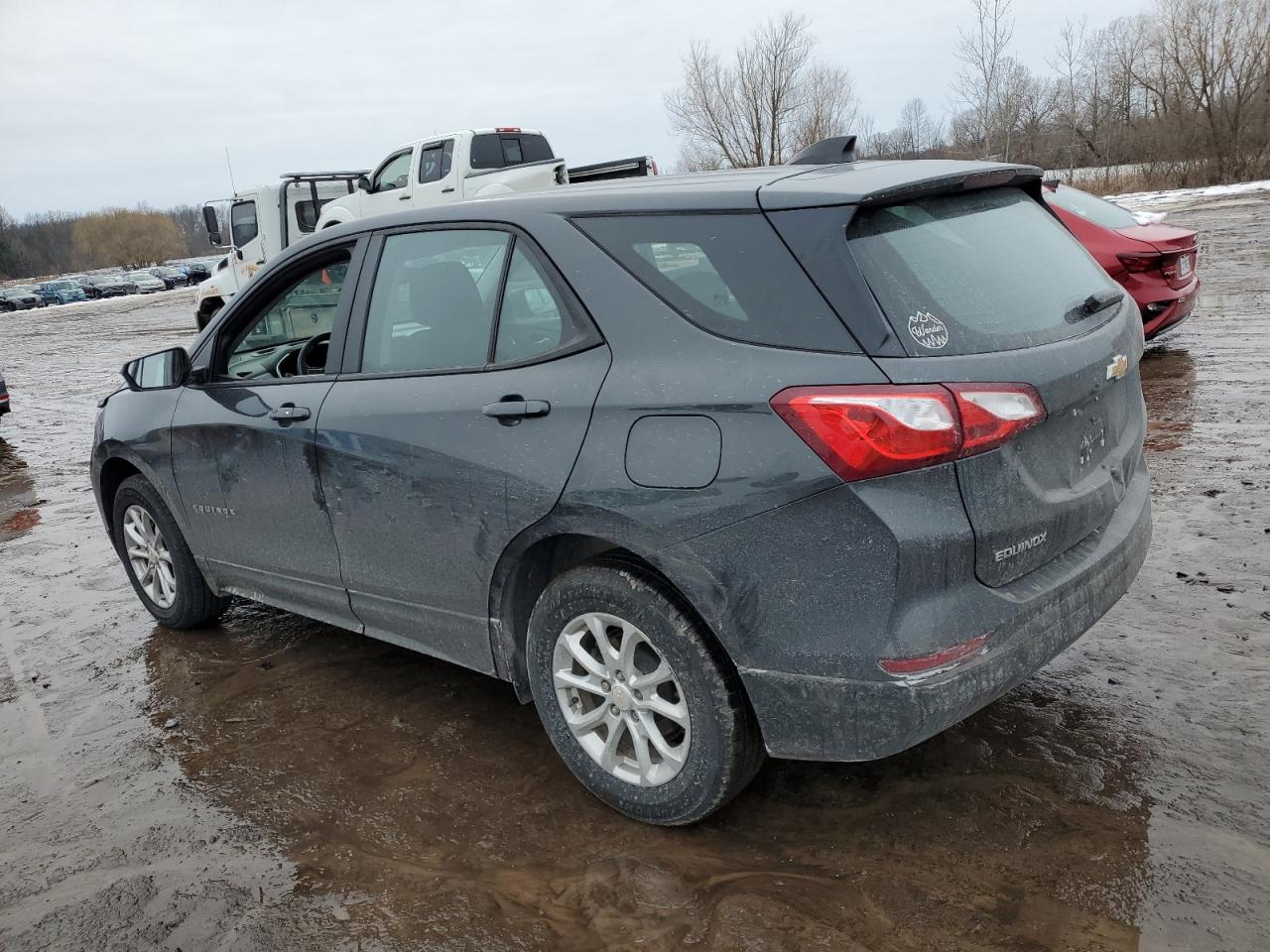 2021 Chevrolet Equinox - Image 2