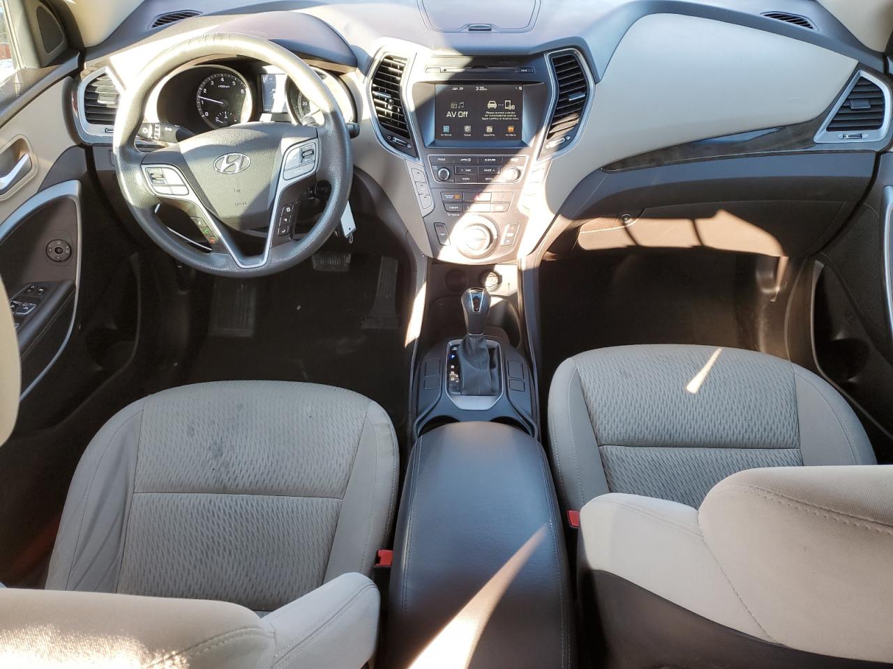2017 Hyundai Santa Fe - Image 8