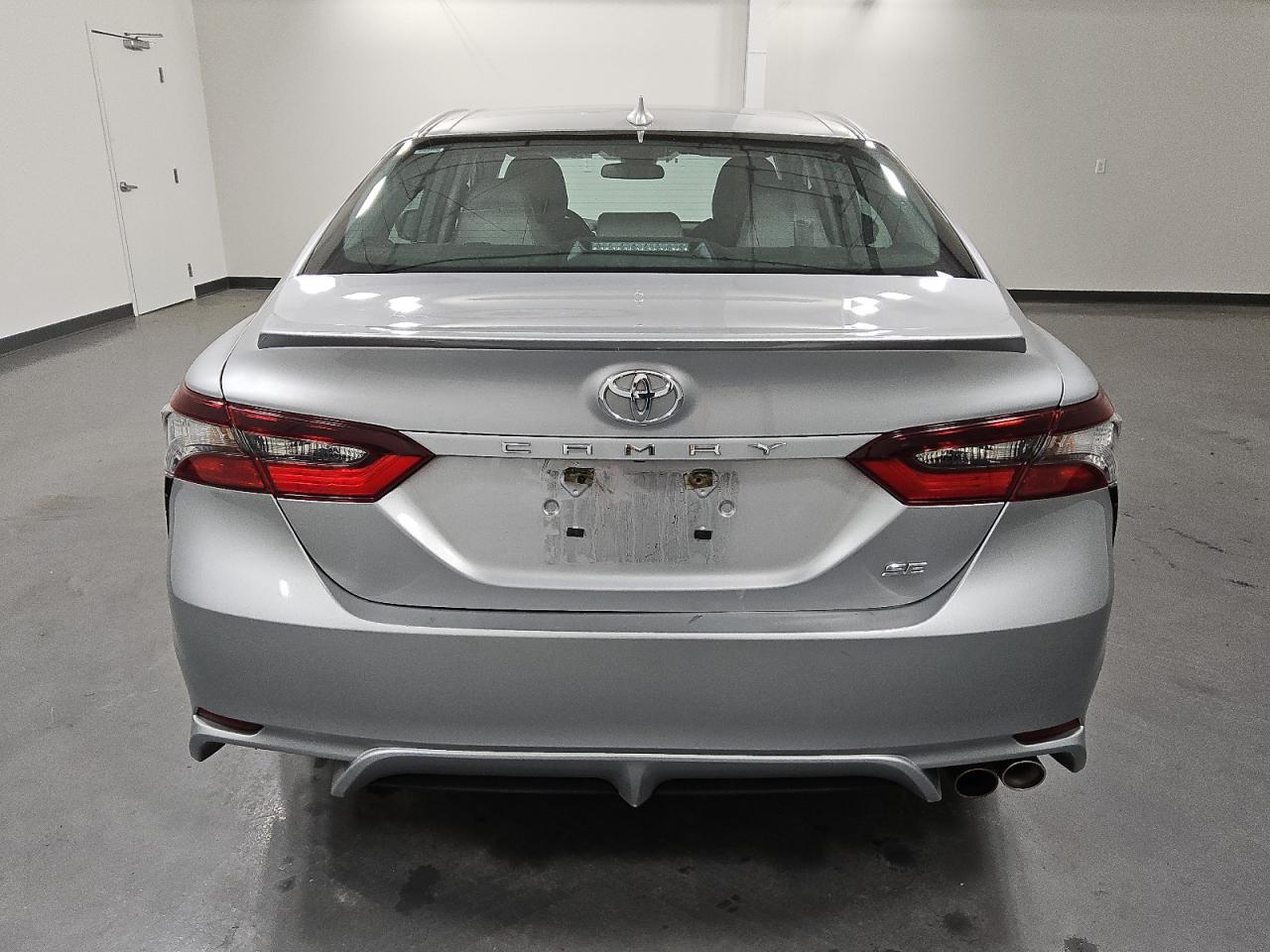 2022 Toyota Camry - Image 6