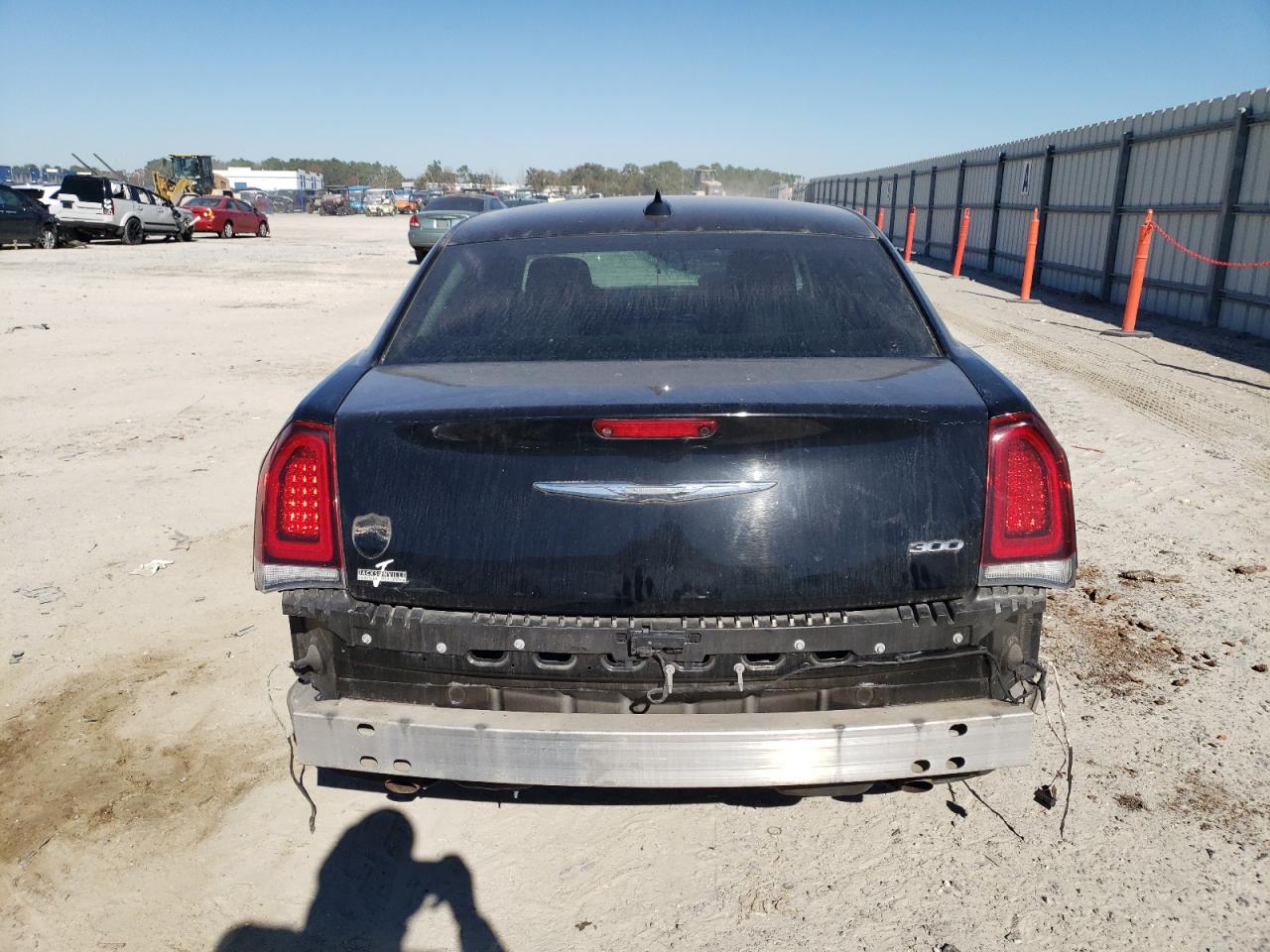 2018 Chrysler 300 - Image 6