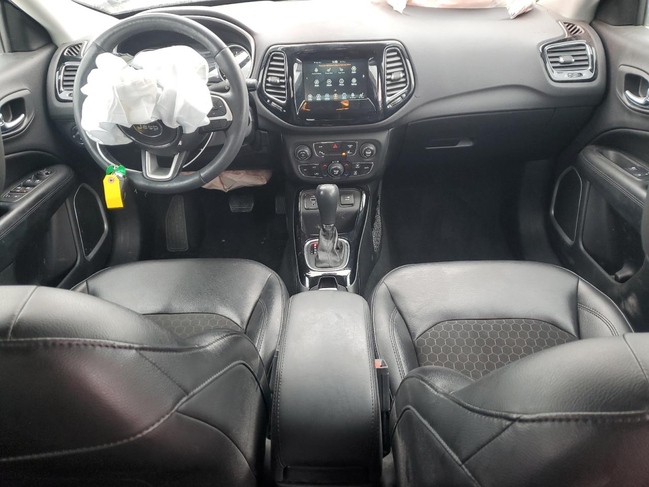 2018 Jeep Compass - Image 8