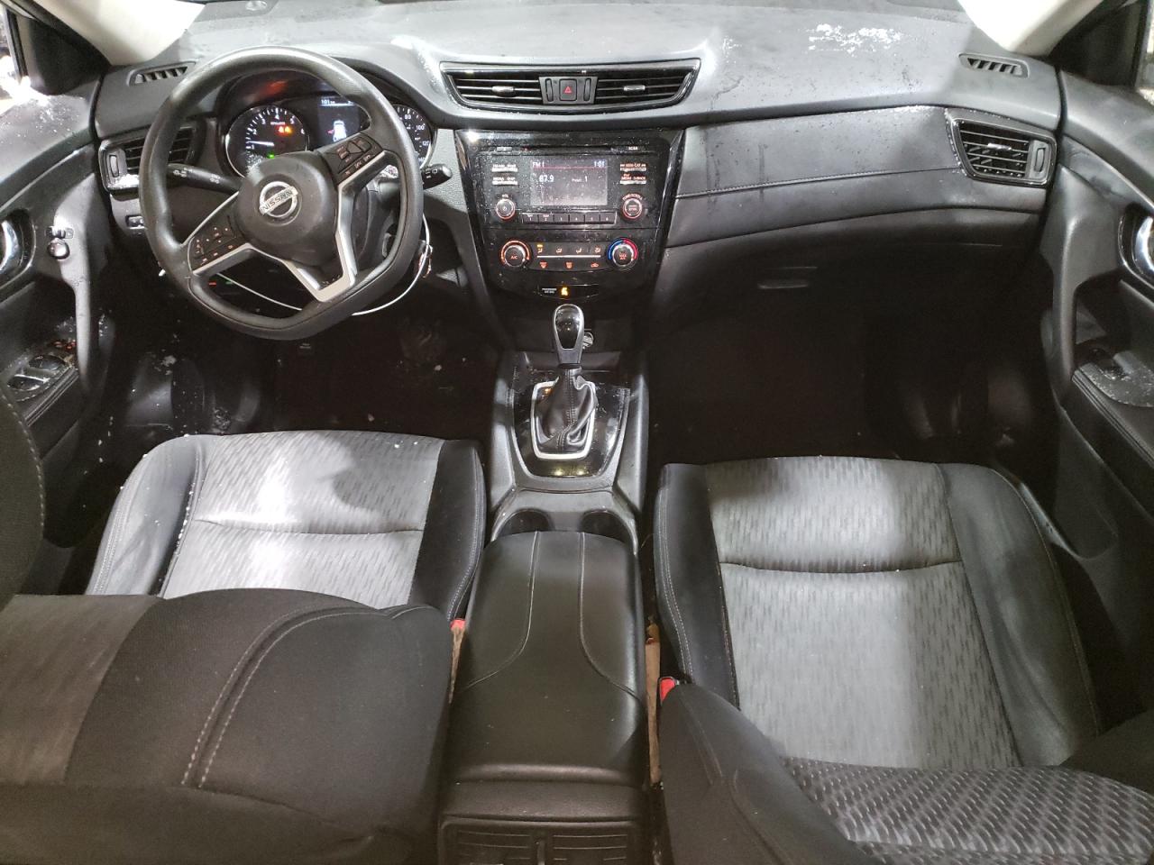2017 Nissan Rogue - Image 8