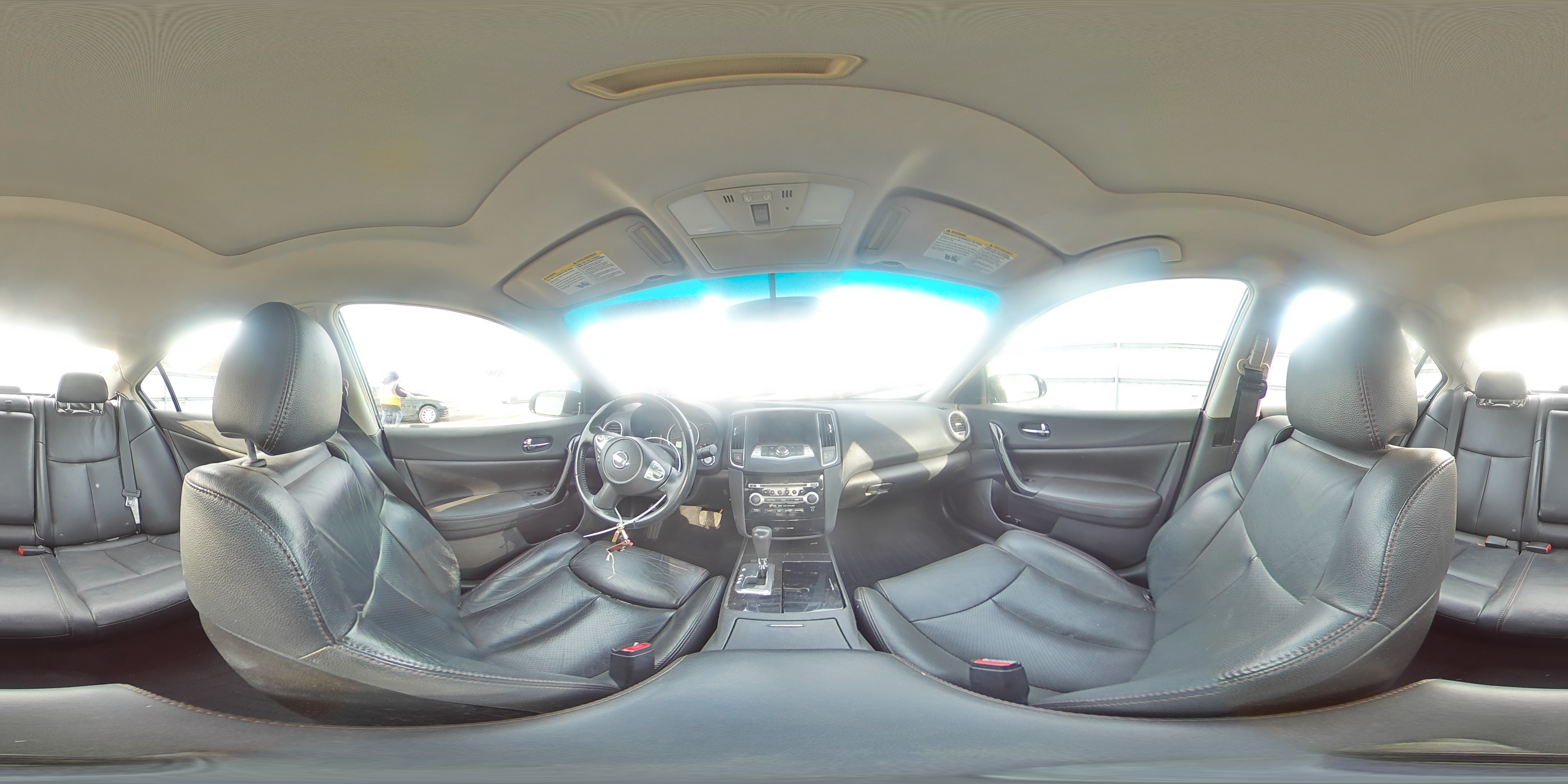 2010 Nissan Maxima - Image 13