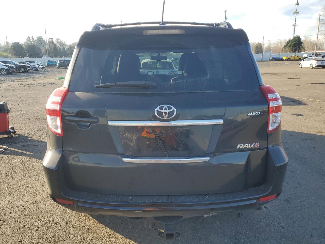 2011 Toyota RAV 4 - Image 6