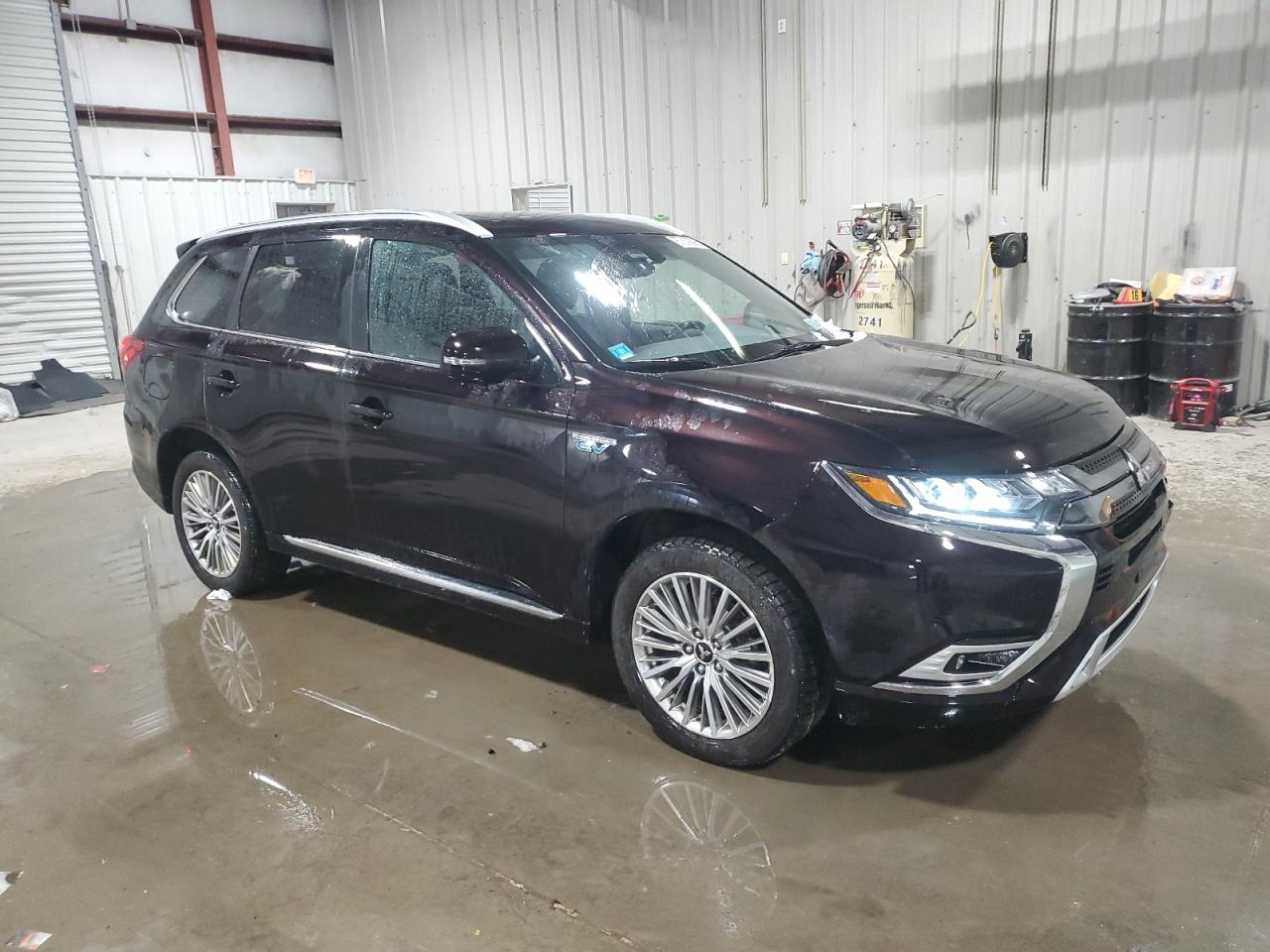 2020 Mitsubishi Outlander - Image 4