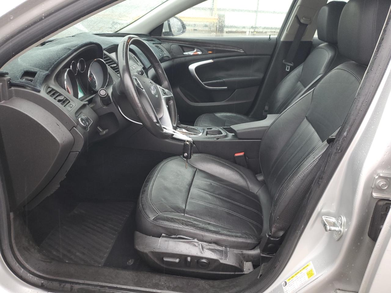 2011 Buick Regal - Image 7