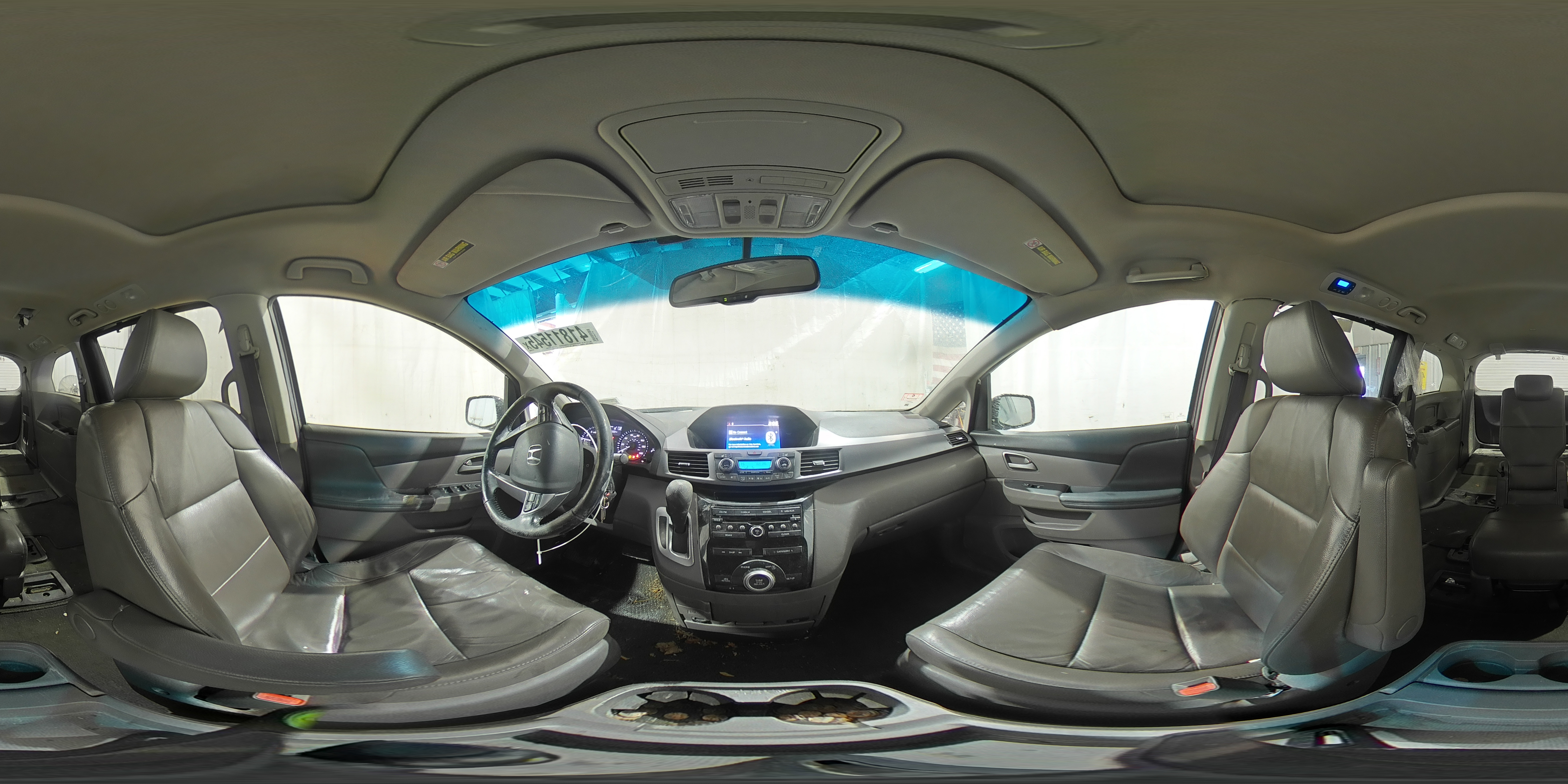 2012 Honda Odyssey - Image 14