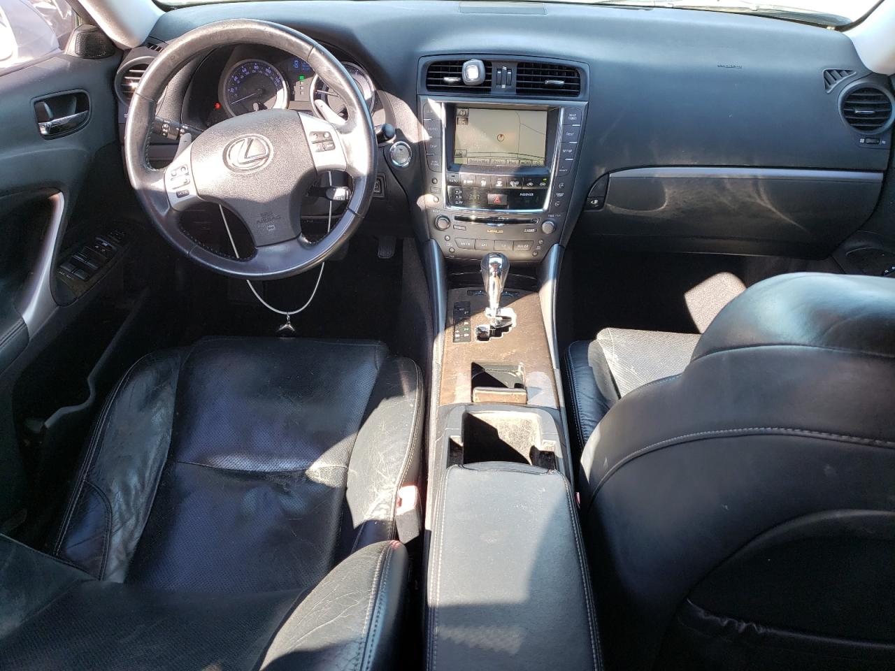 2011 Lexus IS - Image 8