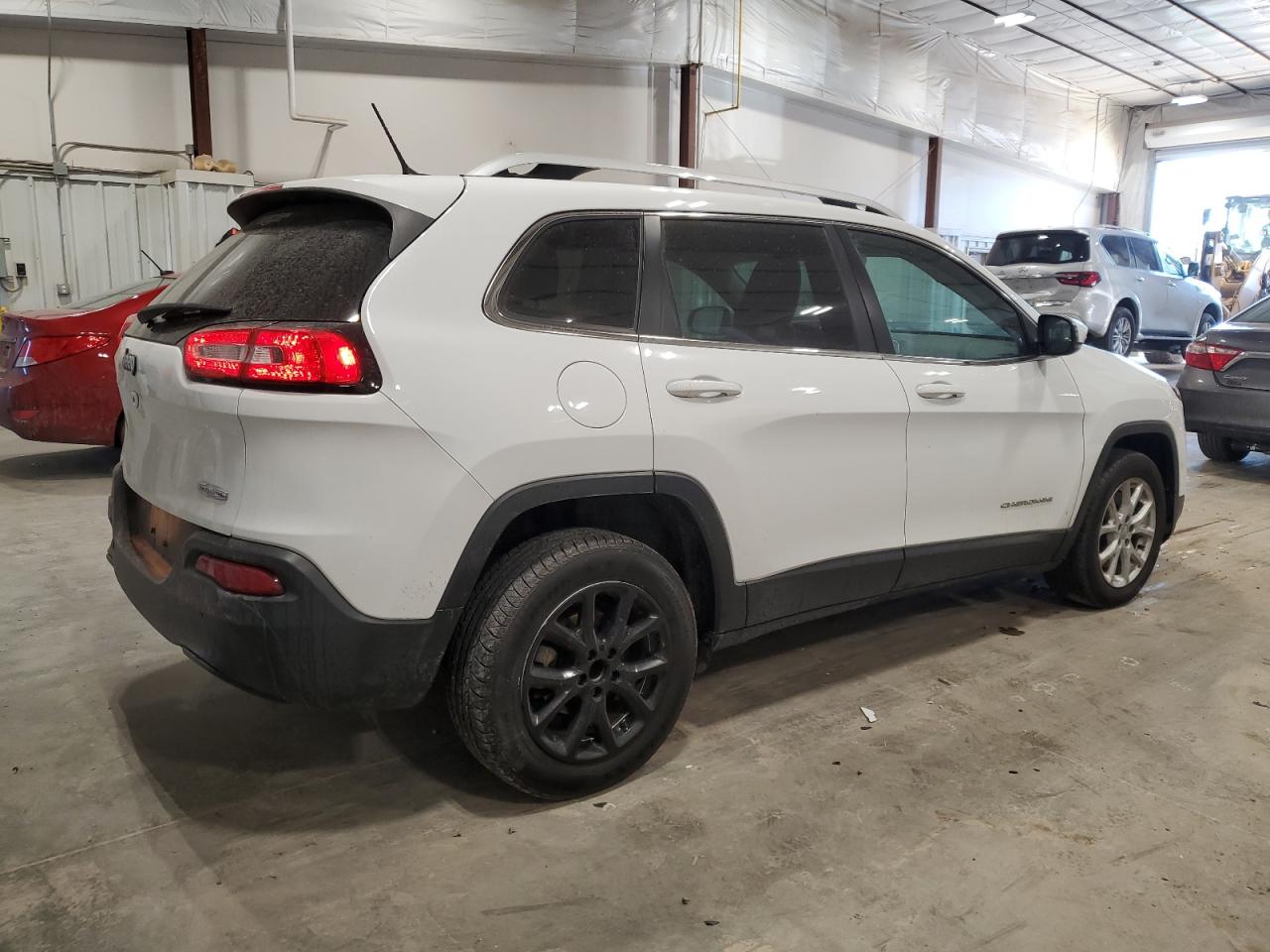 2017 Jeep Grand Cherokee - Image 3