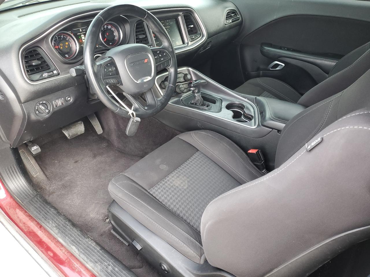 2017 Dodge Challenger - Image 8