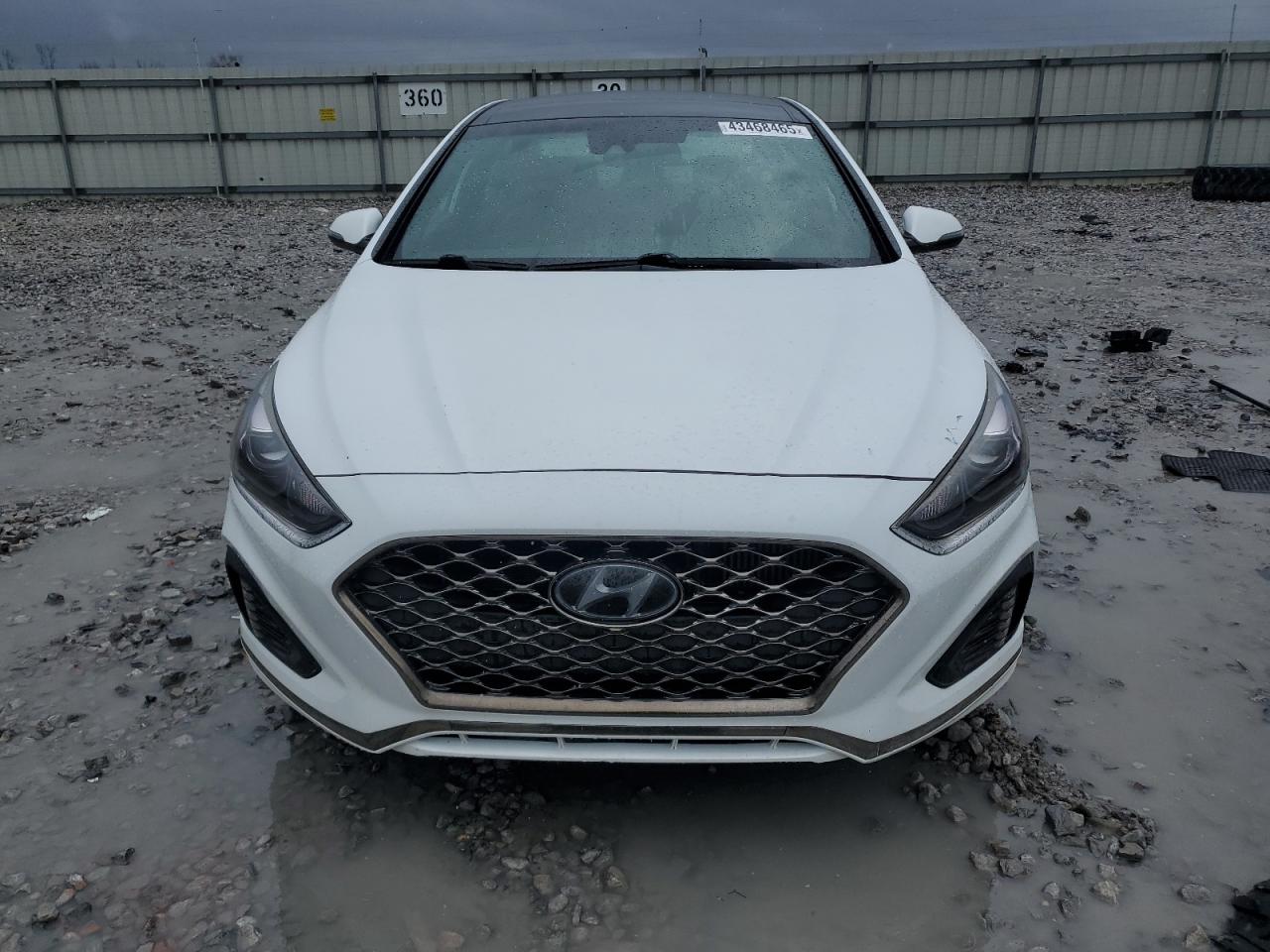 2018 Hyundai Sonata - Image 5