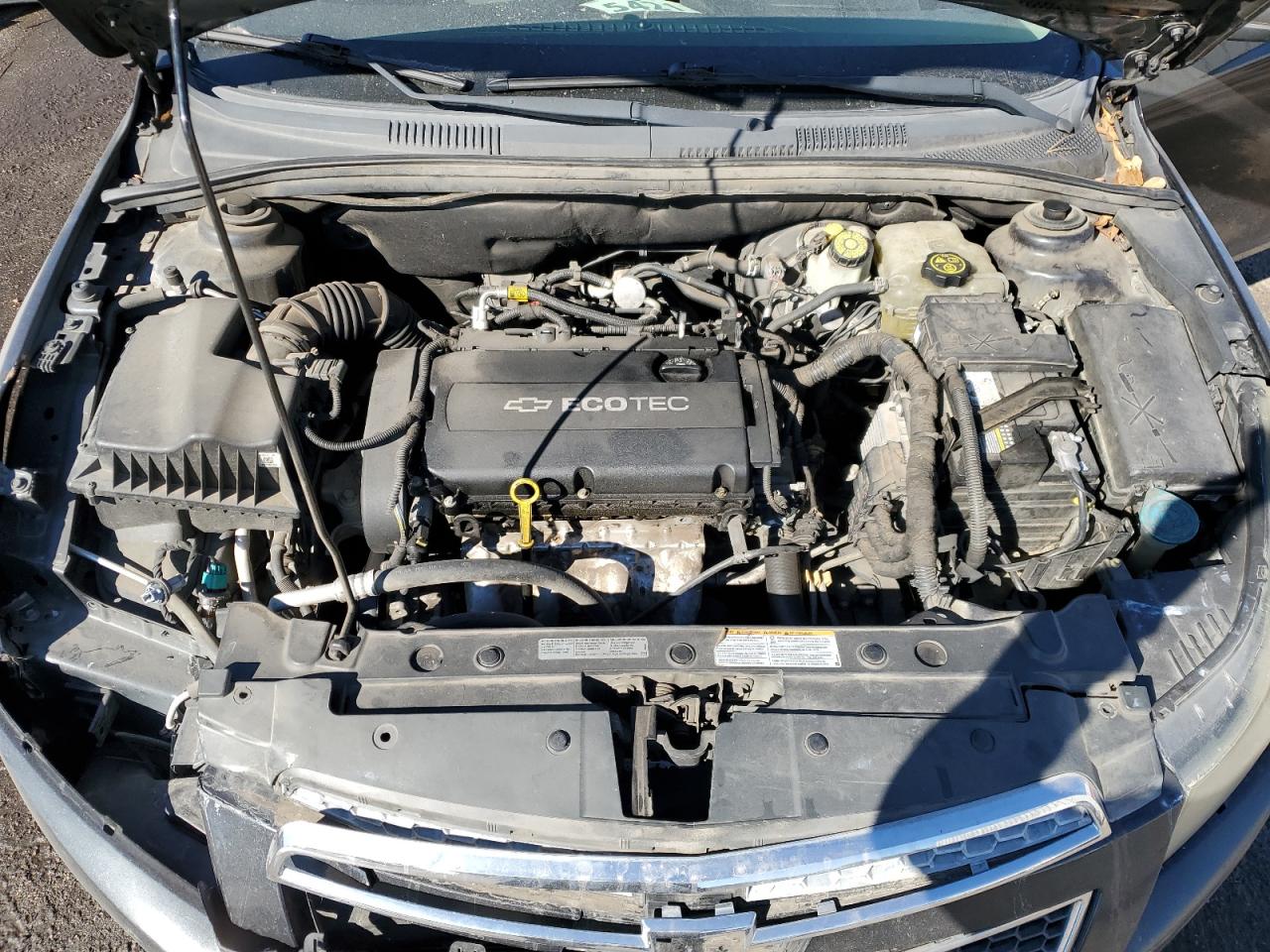 2013 Chevrolet Cruze - Image 11