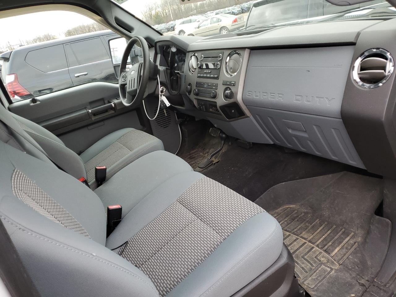 2012 Ford F250 - Image 8