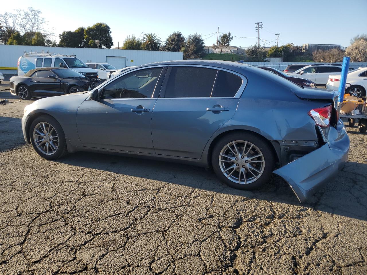 2009 Infiniti G - Image 2