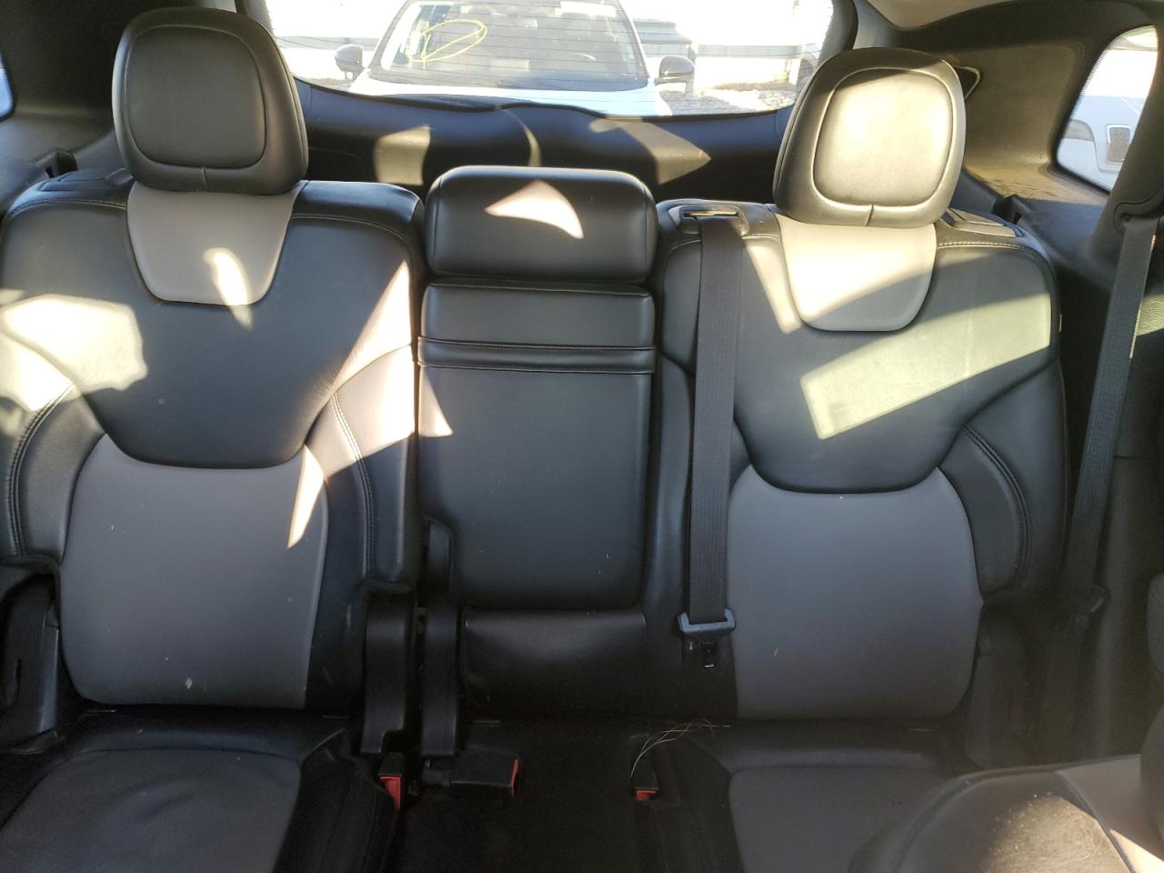 2014 Jeep Grand Cherokee - Image 10